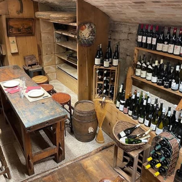 Cave à vin - Cave à Vin Besancon - Bar à Vin Besancon - Vin Rouge Besancon- L'Affineur Comtois - restaurant BESANCON - top restaurant BESANCON